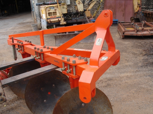 ผานบุกเบิก หาง 3 จาน ตราช้างสภาพดี