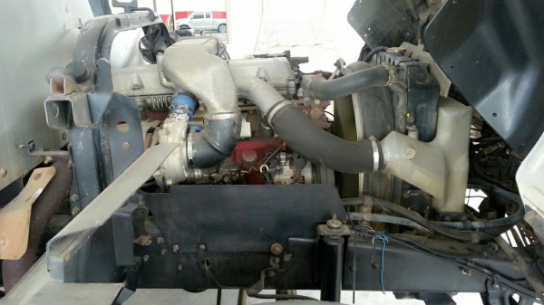 ขาย รถ บรรทุก 6 ล้อ ฮีโน่ตู้ ปี 2002 สมอทอง รุ่น FC4J  รถห้างแท้ เครื่อง JO5C 135 แรง ตู้ยาว 5.50 เมตร ตู้สวย พร้อมใช้ ราคา 830,000 โทร 087-2058598