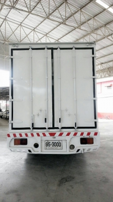 ขาย รถ บรรทุก 6 ล้อ ฮีโน่ตู้ ปี 2002 สมอทอง รุ่น FC4J  รถห้างแท้ เครื่อง JO5C 135 แรง ตู้ยาว 5.50 เมตร ตู้สวย พร้อมใช้ ราคา 830,000 โทร 087-2058598