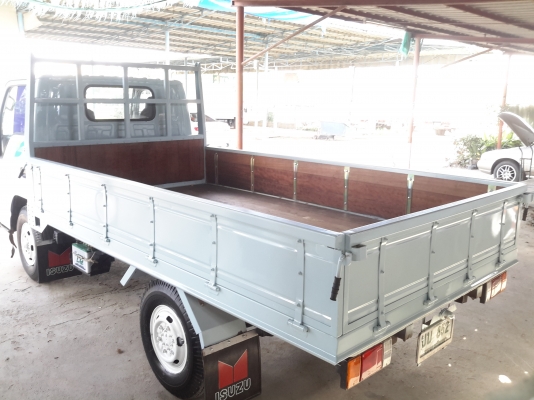 4 ล้อบรรทุก  *ไม่ติดเวลา*  ISUZU  NKR 100 แรงม้า  *ยาว 3.20 ม.*  รถสวยเดิม+สวยจริง * สภาพรถพร้อมใช้งาน  ( มีเล่มพร้อมโอน )