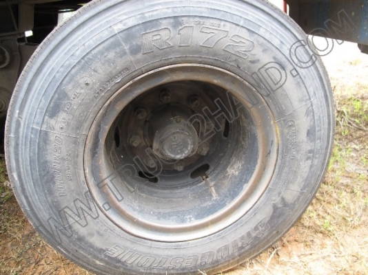 หางพ่วงเทเลอร์คอกสูง 3 เพลา ของ บ.นนทบุรี ปี46