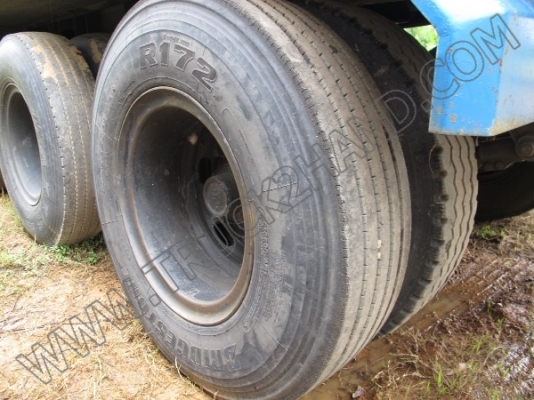 หางพ่วงเทเลอร์คอกสูง 3 เพลา ของ บ.นนทบุรี ปี46