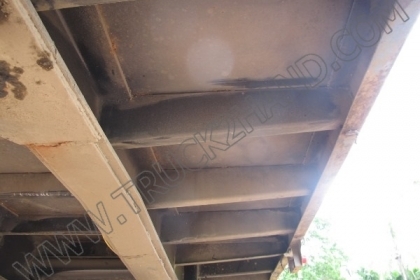 หางพ่วงเทเลอร์คอกสูง 3 เพลา ของ บ.นนทบุรี ปี46