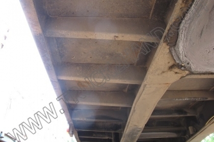 หางพ่วงเทเลอร์คอกสูง 3 เพลา ของ บ.นนทบุรี ปี46