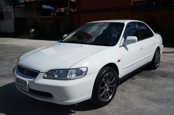HONDA ACCORD ปี 1999 ติดแก็ส LPG หัวฉีด รถสวย ล้อ max แต่ง เครื่องเดิมๆ ช่วงล่างแน่น พวงมาลัยพาวเวอร์ กระจกไฟฟ้า ภายในสภาพสวย สีสวย รถพร้อมใช้งาน จัดไฟแนนได้