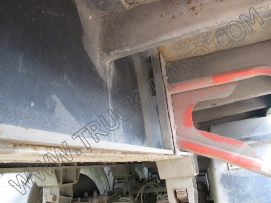 หางพ่วงเทเลอร์คอกสูง 3 เพลา ของ บ.นนทบุรี ปี46