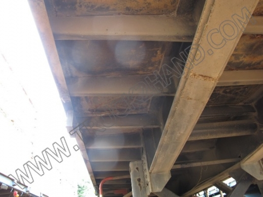 หางพ่วงเทเลอร์คอกสูง 3 เพลา ของ บ.นนทบุรี ปี46