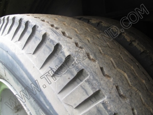 หางพ่วงเทเลอร์คอกสูง 3 เพลา ของ บ.นนทบุรี ปี46