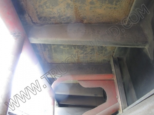 หางพ่วงเทเลอร์คอกสูง 3 เพลา ของ บ.นนทบุรี ปี46