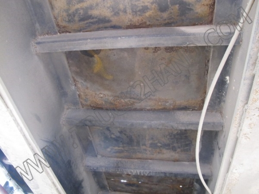 หางพ่วงเทเลอร์คอกสูง 3 เพลา ของ บ.นนทบุรี ปี46