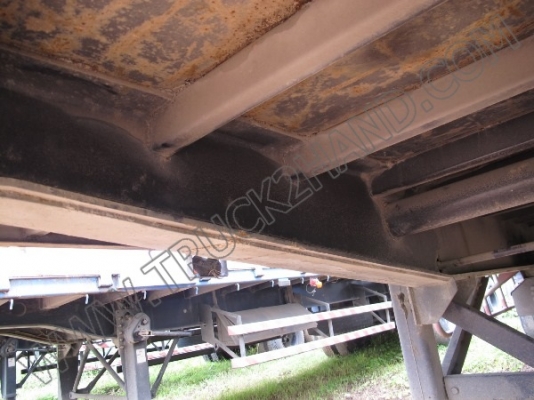 หางพ่วงเทเลอร์คอกสูง 3 เพลา ของ บ.นนทบุรี ปี46