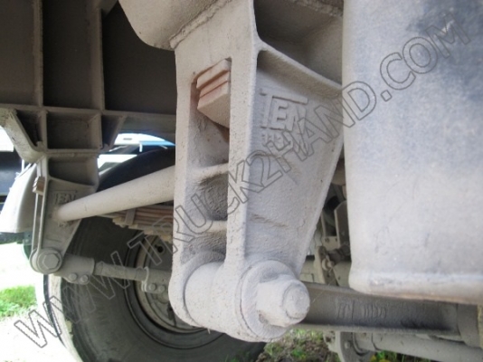 หางพ่วงเทเลอร์คอกสูง 3 เพลา ของ บ.นนทบุรี ปี46