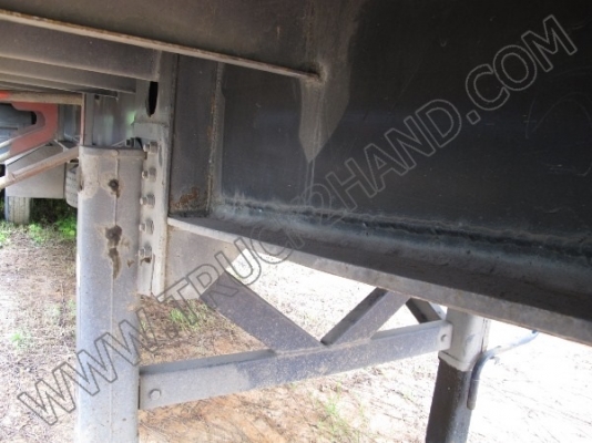 หางพ่วงเทเลอร์คอกสูง 3 เพลา ของ บ.นนทบุรี ปี46