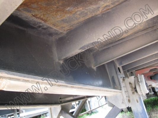 หางพ่วงเทเลอร์คอกสูง 3 เพลา ของ บ.นนทบุรี ปี46