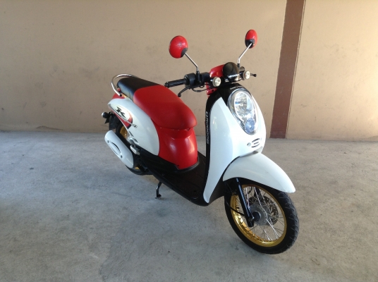 ขาย!!! ฮอนด้าสกู๊ปปี้ไอ ปี52 รถเครื่องดีคับ ขับขี่ดี ทะเบียนครบ