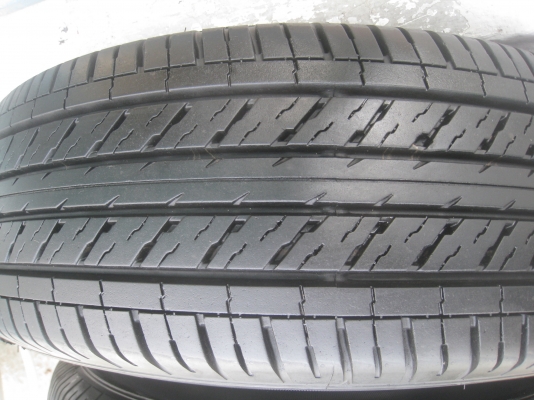 ขายล้อแม็ก vigo 16"x 6" et45 5 รู 114.3 สีรมดำ ยาง dunlop sp lt37 215/65r16 ยางผลิตสัปดาห์ที่ 11 ปี 12 ดอกยาง 80-90\%  สนใจติดต่อเล็กคลองสามครับ 081-3747940