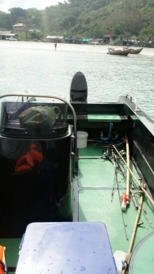 เรือ17 ฟุตพร้อมเครื่อง