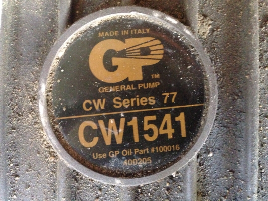 ขายเครื่องฉีดน้ำแรงดันสูงขนาดใหญ่ GP made in Italy ออก 2 หัว สภาพสวย หมุนนิ่ม