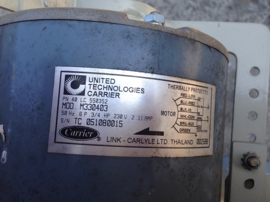 ขายพัดลมโบวเวอร์ระบายอากาศ Carrier ขนาด 3/4 HP. 220 V ไฟบ้าน สภาพสวย วิ่งนิ่ม ลมแรง พร้อมใช้งาน มี 5 ตัวครับ