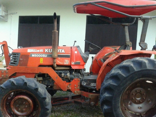 ขายรถไถ KUBOTA  M5000 พร้อมดันหน้า  ทะเบียนพร้อมโอน