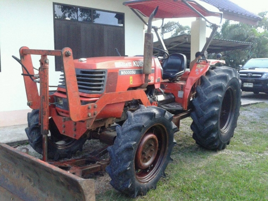 ขายรถไถ KUBOTA  M5000 พร้อมดันหน้า  ทะเบียนพร้อมโอน