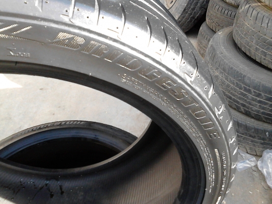 295/35R20 BRIDGESTONE POTENZA มี 2 เส้น TEL.081-427-3941 295/35R20 BRIDGESTONE POTENZA มี 2 เส้น TEL.081-427-3941