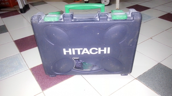 ขายสว่านโรตารี่กระแทกเจาะปูนยี่ห้อHITACHIสภาพดีพร้อมกล่องพร้อมใช้งานครับ ขายสว่านโรตารี่กระแทกเจาะปูนยี่ห้อHITACHIสภาพดีพร้อมกล่องพร้อมใช้งานครับ