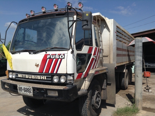 FUSO FN527MA 10 เกียร์  ดั้มพ์ มีเนียม ดาวน์  200,000
