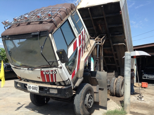 FUSO FN527MA 10 เกียร์  ดั้มพ์ มีเนียม ดาวน์  200,000