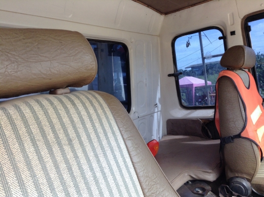 FUSO FN527MA 10 เกียร์  ดั้มพ์ มีเนียม ดาวน์  200,000