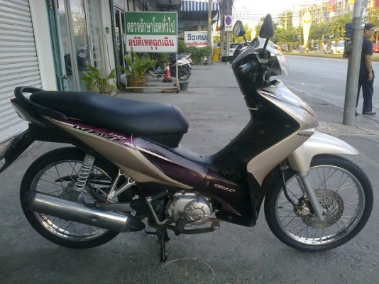 ขายWave110i หัวฉีดสตาร์ทมือ รถบ้านเครื่องเดิมๆสภาพดี ชุดสีสวย