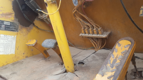 ขายรถตัก KOMATSU 515-2 สวยๆครับ ขายรถตัก KOMATSU 515-2 สวยๆครับ