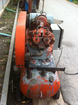 ปั๊มลม TALKYOKU 4 สูบ 10 แรง 1ลูก / 15 แรง 1 ลูก/  ลูกละ 40,000 บาท