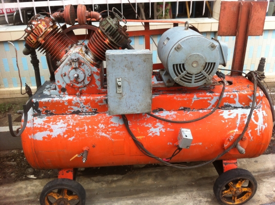 ปั๊มลม TALKYOKU 4 สูบ 10 แรง 1ลูก / 15 แรง 1 ลูก/  ลูกละ 40,000 บาท