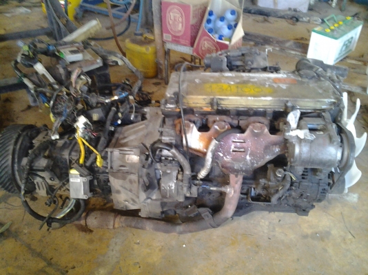 ขายเครื่องยนต์อีซูซุ 4HF1 4สูบ 4334CC พร้อมถังแก๊สCNG 6ถัง เครื่องใช้ปีเดียวรถเกิดอุบัติเหตุเลยแกะขายขี้เกรียจซ่อม เครื่องดีเกียร์ดีเหมือนใหม่ อุปกรณ์ครบพร้อมเอกสารใบคุมเครื่อง ขาย 115000 บาท ลดเหลือ 60000 ร้อนเงินครับ