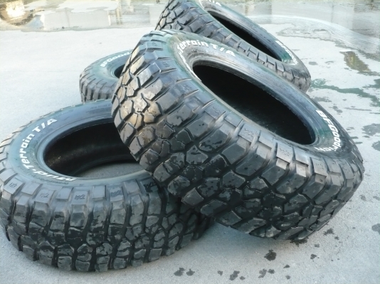 ยางBF-MUD 265/70R17ปี10