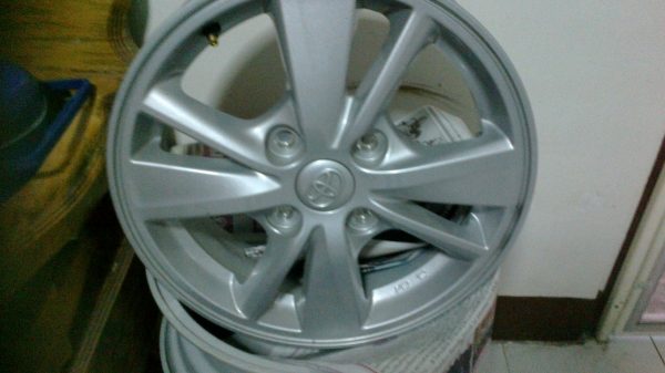 ล้อแม็กรถป้ายแดง Toyota Avanza