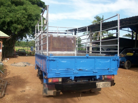 รถ 6  ล้อ nkr 100  แรงม้า เพาเวอร์  พร้อมใช้งาน หรือรับแลกเปลี่ยนรถทุกชนิดครับ ส่วนต่างค่อยคุยกัน