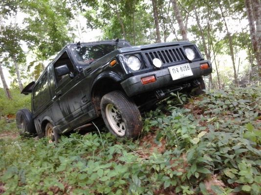 กระจังหน้าsuzuki jimny เดิม ๆ ทรงตั้ง แบบเหล็ก กระจังหน้าsuzuki jimny เดิม ๆ ทรงตั้ง แบบเหล็ก