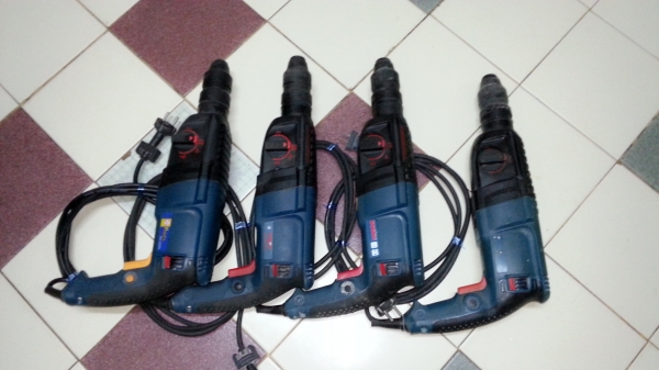 ขายสว่านโรตารี่กระแทกเจาะปูน3ระบบรุ่นใหญ่สุดสภาพดีมากๆทุกตัว