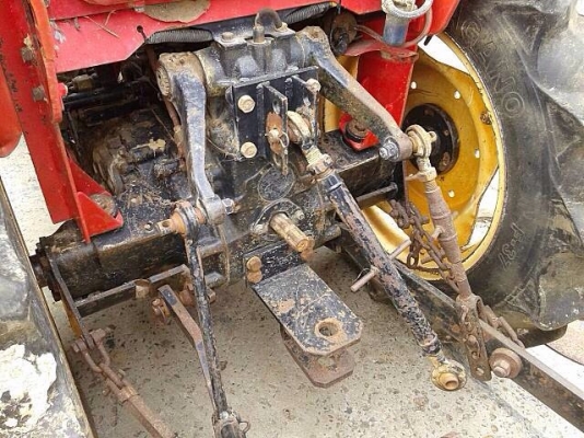 ขายรถไถ NAGANU เครื่อง 31 แรง 2 เพลา มีใบดันหน้า เอกสารเล่มทะเบียนมี 2 คัน