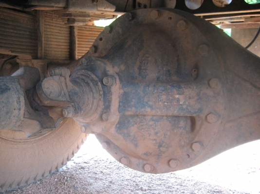 HINO  FF  เครื่อง EH 700 /  168 แรง  415,000 บาท