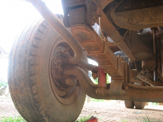 HINO  FF  เครื่อง EH 700 /  168 แรง  415,000 บาท