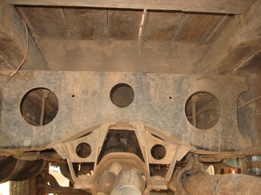 HINO  FF  เครื่อง EH 700 /  168 แรง  415,000 บาท