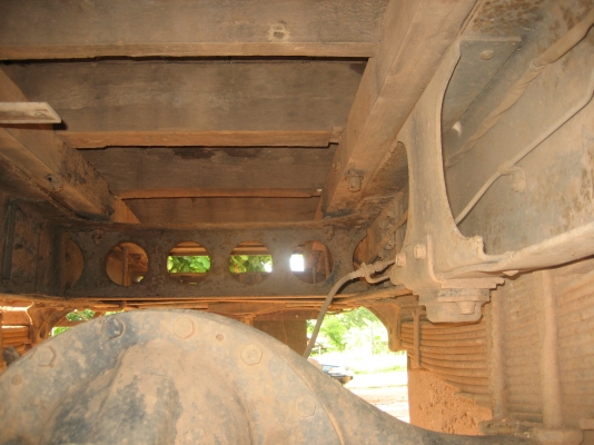 HINO  FF  เครื่อง EH 700 /  168 แรง  415,000 บาท