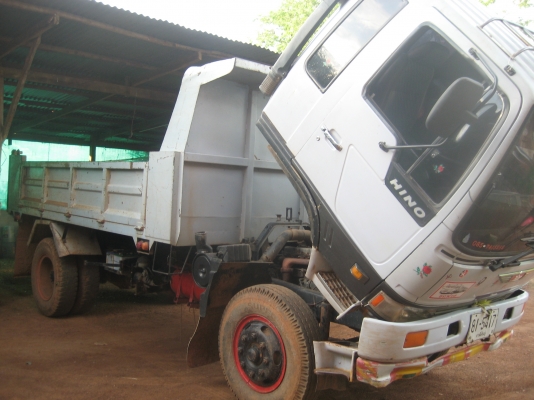 HINO  ไฮเทค เครื่อง 165 แรง  765,000 บาท // ลด 735,000 บาท