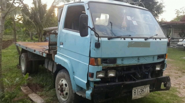 ขายด่วน 6 ล้อเครน KS77 เครื่อง 4BE1 เครื่องดี F หน้าหลัง วางหัว NPR ลงเล่มเรียบร้อย สภาพพร้อมใช้