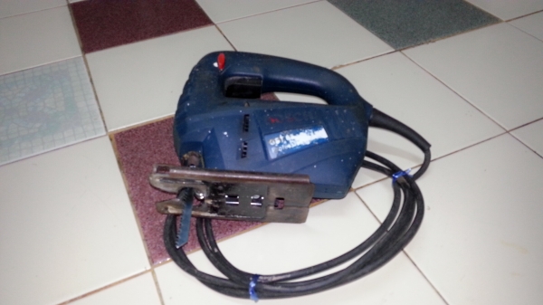 ขายเลื่อยจิ๊กซอยี่ห้อBOSCHรุ่นGST65 พร้อมใช้งานครับ ขายเลื่อยจิ๊กซอยี่ห้อBOSCHรุ่นGST65 พร้อมใช้งานครับ