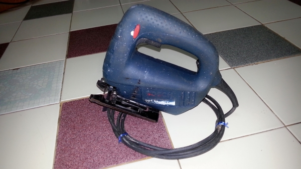 ขายเลื่อยจิ๊กซอยี่ห้อBOSCHรุ่นGST65 พร้อมใช้งานครับ ขายเลื่อยจิ๊กซอยี่ห้อBOSCHรุ่นGST65 พร้อมใช้งานครับ