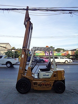 ขายรถยกTCM 2 ตัน (รุ่น15) เครื่องเบนซิน กระบอกคู่ เสาสูง 3 เมตร ยางตันใหม่ พวงมาลัยเพาเว่อร์ สีเดิมจากนอก นำเข้าจากญี่ปุ่น ใช้งานได้ทันที ราคา 170000 ขายรถยกTCM 2 ตัน (รุ่น15) เครื่องเบนซิน กระบอกคู่ เสาสูง 3 เมตร ยางตันใหม่ พวงมาลัยเพาเว่อร์ สีเดิมจากนอก นำเข้าจากญี่ปุ่น ใช้งานได้ทันที ราคา 170000